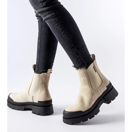 Botas ecogamuza beige y negra Big Star MM274322 2