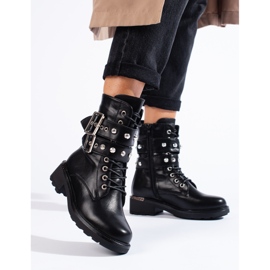 Trabajadoras de Shelovet con hebillas. negro 1