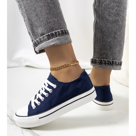 Zapatillas azul marino en la plataforma Wessel 2