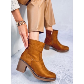 Botas Linzi Camel con tacón de goma marrón 2
