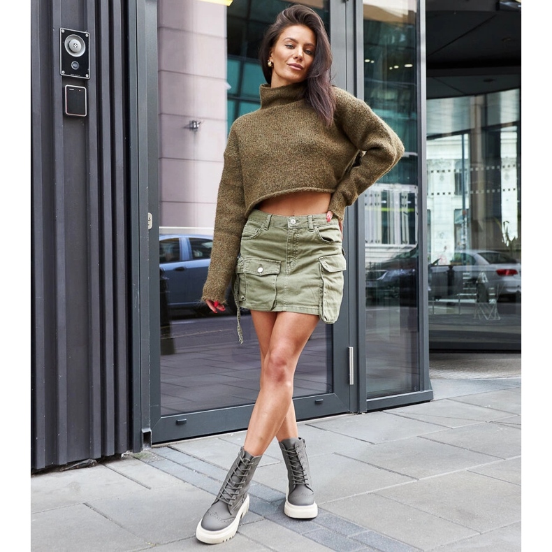 Botas verdes decoradas con costuras Nicla. 1 Botas verdes decoradas con costuras Nicla. 1