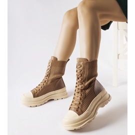 Calcetines marrones con suela gruesa de Vitto. marrón 1 Calcetines marrones con suela gruesa de Vitto. marrón 1