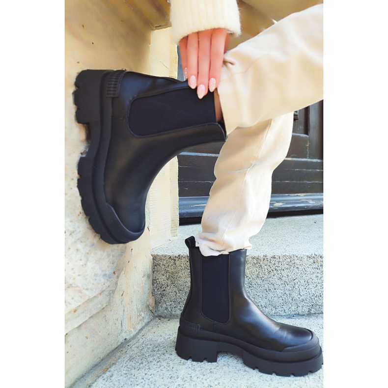 Botas negras de mujer con suela negra negro 1 Botas negras de mujer con suela negra negro 1