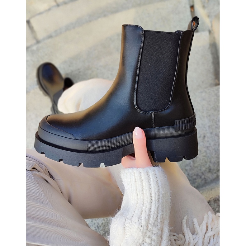 Botas negras de mujer con suela negra negro 2 Botas negras de mujer con suela negra negro 2