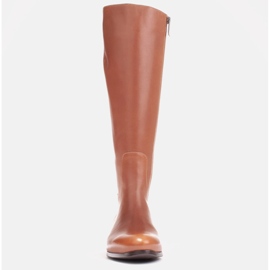 Marco Shoes Botas marrones clásicas 1323K lisas en un piso marrón 6