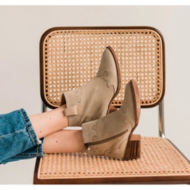 Marco Shoes Botas beige de ante natural sin aislamiento. 10