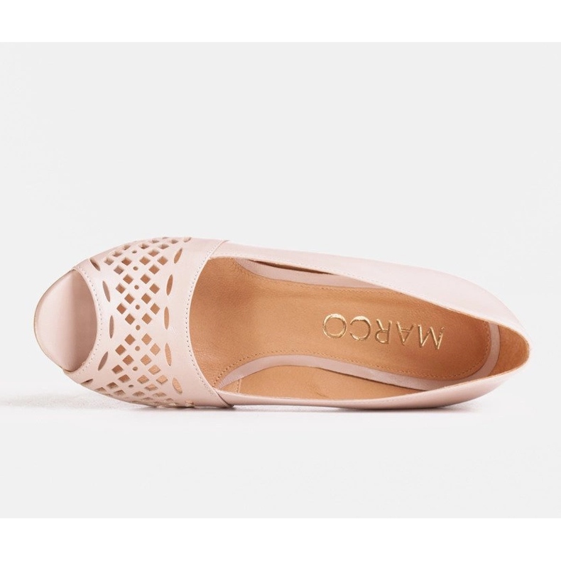 Marco Shoes Zapatos de salón beige con parte delantera perforada 2