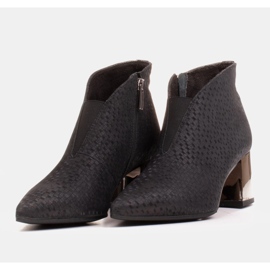 Marco Shoes Botas esbeltas con goma en la parte superior y tacón metálico negro 6