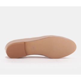 Marco Shoes Mocasín piel flor con adorno 1983P-007-1 beige 6