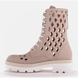 Marco Shoes Botas de terciopelo con perforaciones beige 3