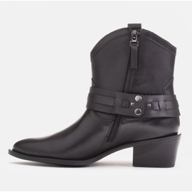 Marco Shoes Botas vaqueras Kaja con cinturón decorativo negro 2