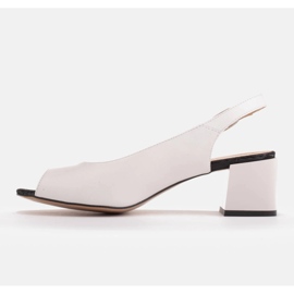 Marco Shoes Cómodas sandalias de mujer fabricadas en piel blanca. blanco 2