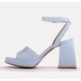 Marco Shoes Sandalias en una plataforma elevadora azul 3