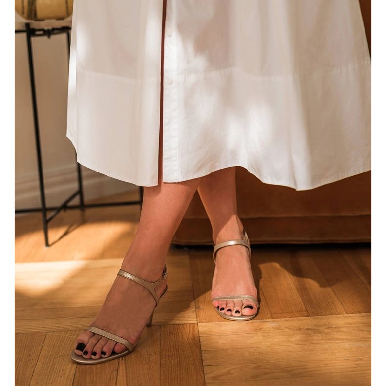 Marco Shoes Sandalias de tacón dorado 2