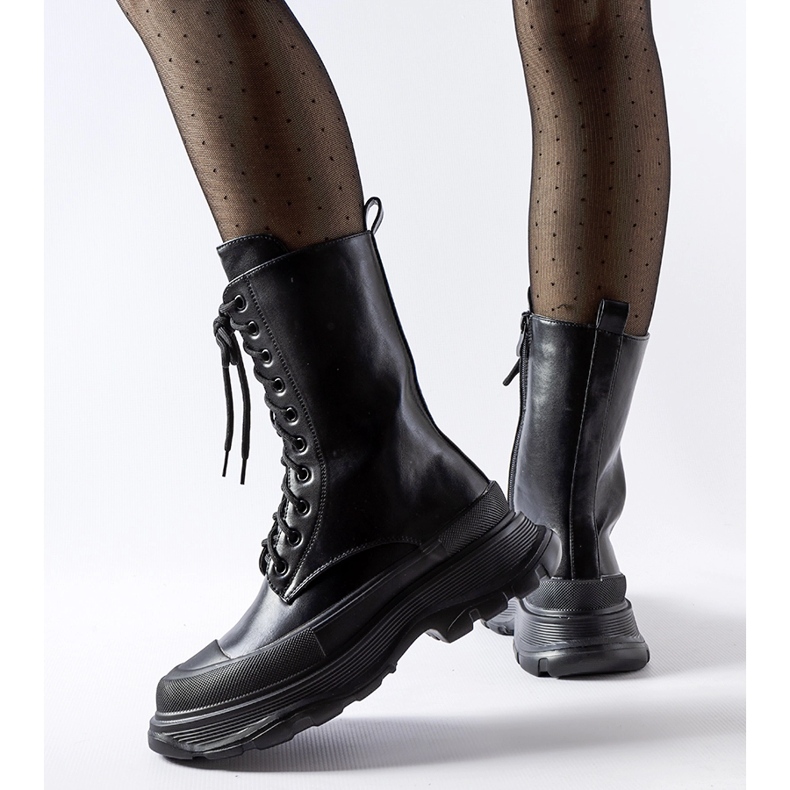 Zapatos de trabajo negros con suela gruesa de Crosia negra. 1