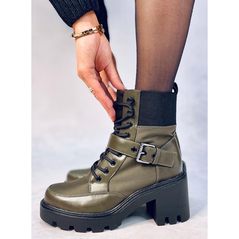 Botines tacón cordones Brooks DK.VERDE 2