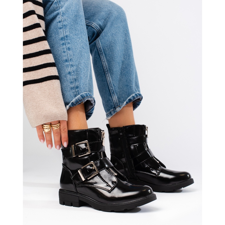 Botines negros charol con hebillas Shelovet 1