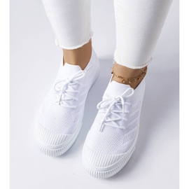 Deportivas blancas confeccionadas en tejido elástico de Polaire blanco 2