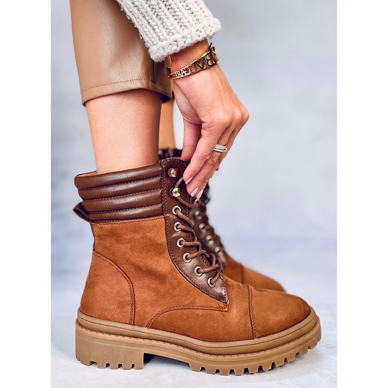 Trabajadoras de Gaba Camel marrón 2 Trabajadoras de Gaba Camel marrón 2