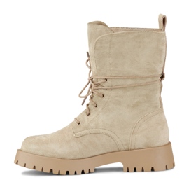 Botas trabajadoras mujer ante cordones beige 3