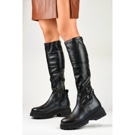 Botas de mujer elásticas negras confeccionadas en ecopiel. negro 3