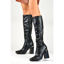 Botas negras de tacón en ecopiel negro 3