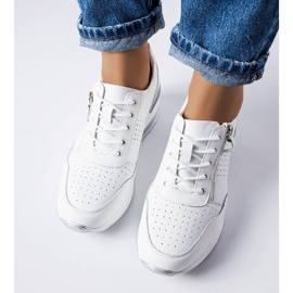 Zapato Jazzar piel calada blanco 1