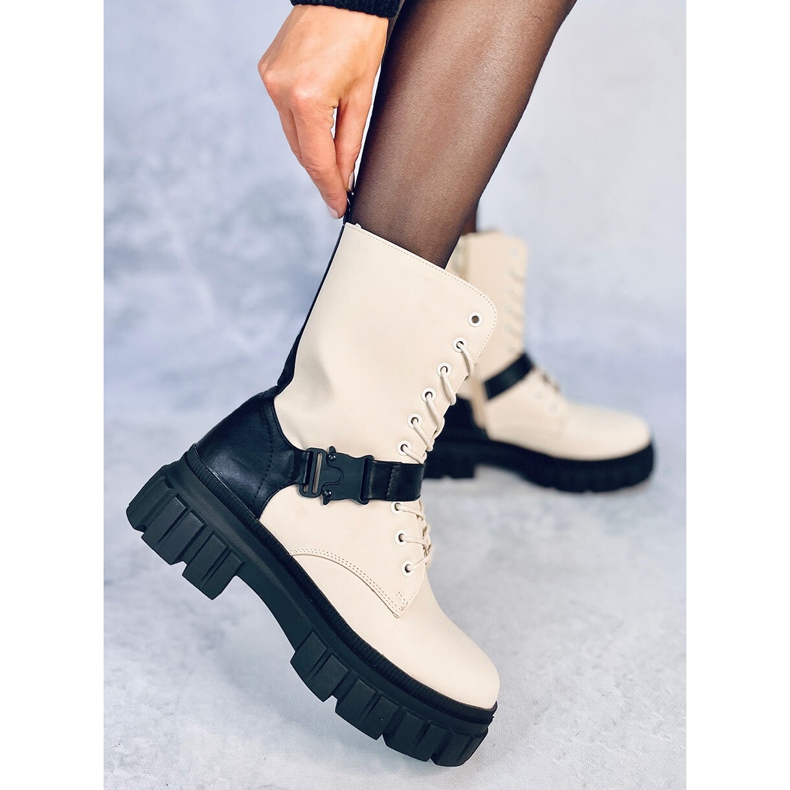 Botas planas con cordones Kieran Beige 2