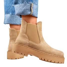 Botas Chelsea de mujer de ante con suela gruesa beige 1