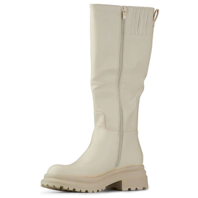 Botas beige con parte superior ancha de cuero ecológico. 1 Botas beige con parte superior ancha de cuero ecológico. 1