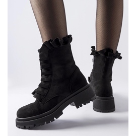 Botines negros con volantes, ante ecológico Sterpito 2