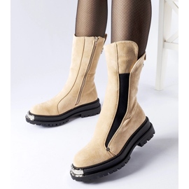 Botines aislantes beige con puntera decorativa Bolonia 1