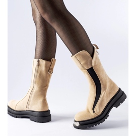 Botines aislantes beige con puntera decorativa Bolonia 2