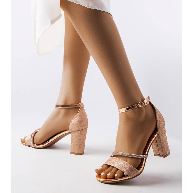 Sandalias bloque Abellona oro dorado 1