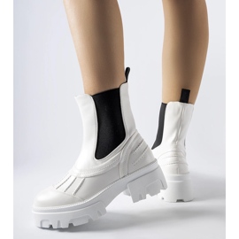 Trabajadores de Carruba blancos masivos aislados 1 Trabajadores de Carruba blancos masivos aislados 1