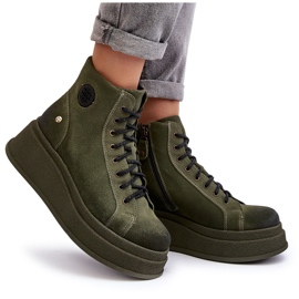 Botines de ante con plataforma enorme Maciejka 06309-24 Oliva verde 10