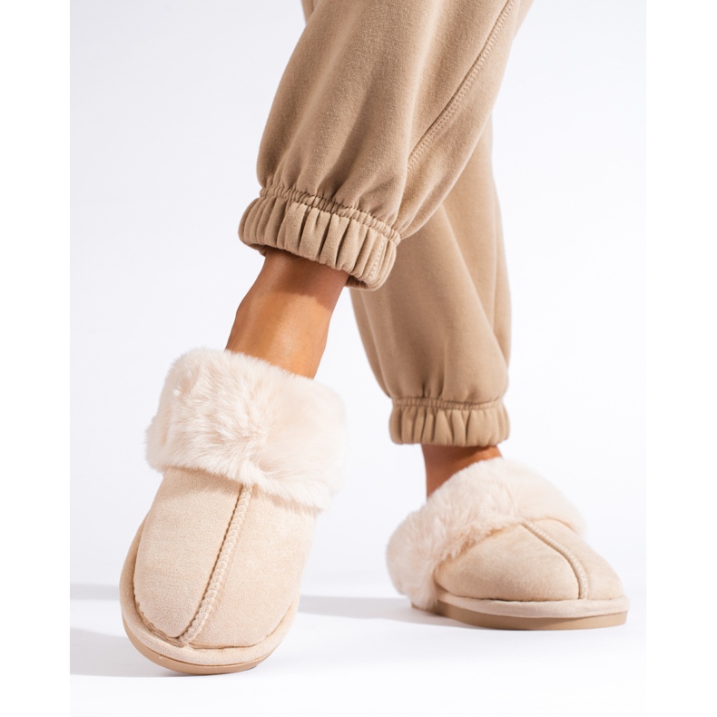 Zapatillas de mujer beige Shelovet 1