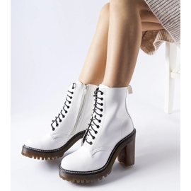 Botines Ezio blancos con cordones 2