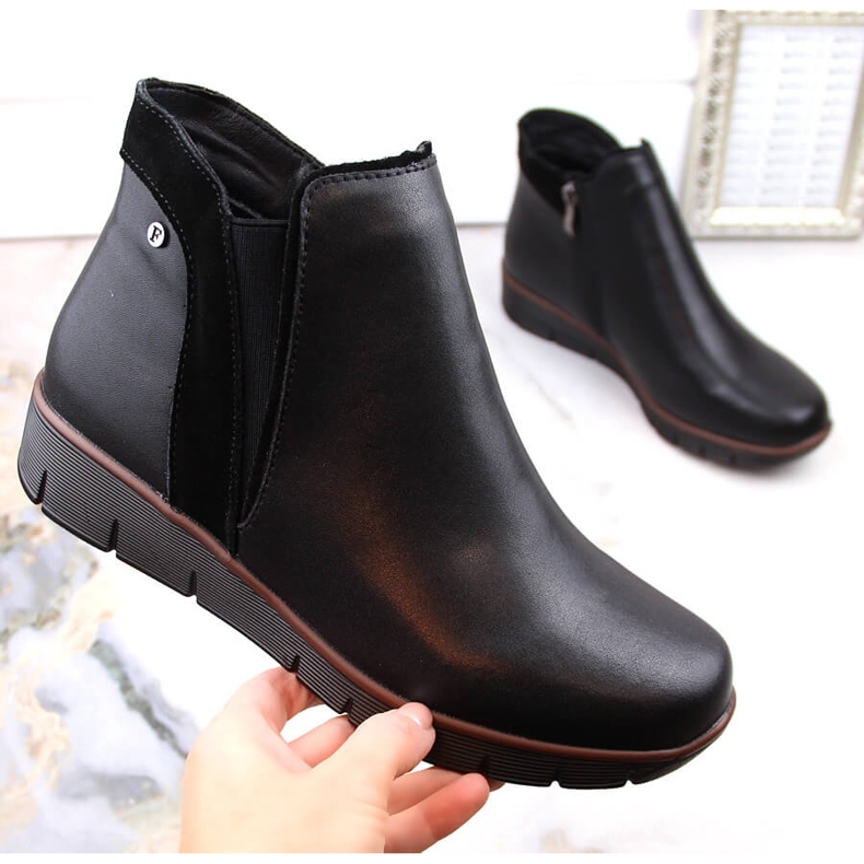 Botas de cuña de mujer en piel con aislamiento negro Filippo DBT4781 1 Botas de cuña de mujer en piel con aislamiento negro Filippo DBT4781 1