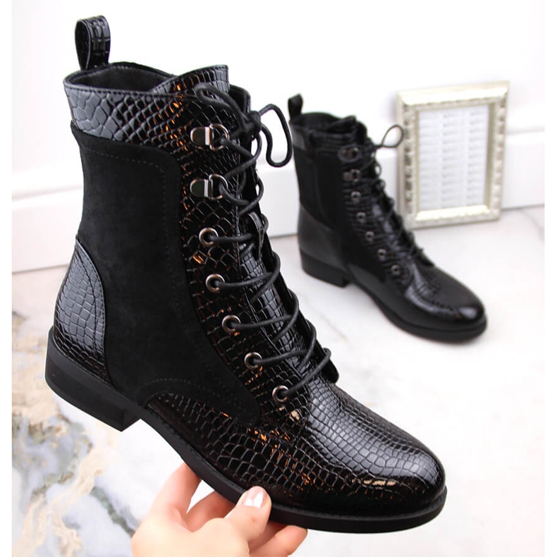 Botas de mujer con tacón plano, aislantes, negras Filippo DBT4823 negro 1 Botas de mujer con tacón plano, aislantes, negras Filippo DBT4823 negro 1