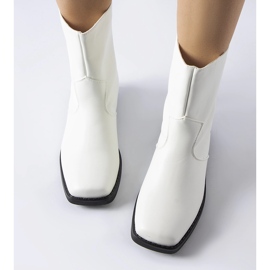 Botines aislantes blancos con puntera cuadrada Bel 1