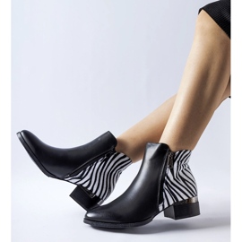 Botines aislantes negros con estampado de cebra, Olindo 1