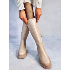 Botas Dillard Beige con suela gruesa. 3