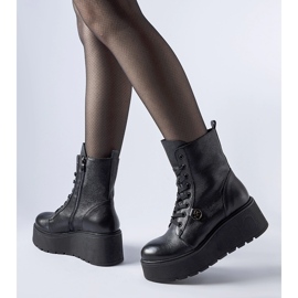 Botines de piel negra con plataforma Karino. negro 1