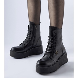 Botines de piel negra con plataforma Karino. negro 2