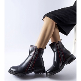 Botines negros con hilo rojo decorativo Nereo 3
