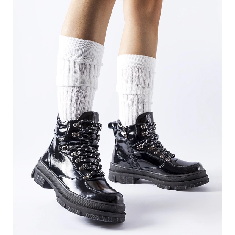 Botines de charol negros de Richards 1 Botines de charol negros de Richards 1