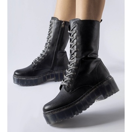 Botas altas negras con aislamiento negro 1