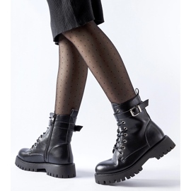 Botines aislantes negros con hebilla decorativa Fino 3
