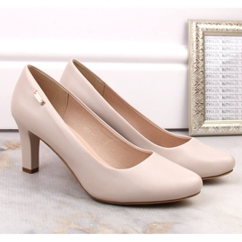 Zapatos de tacón beige de Sergio Leone 6